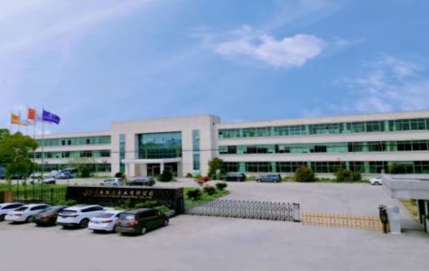 한국 고객들이 우주 캡슐 하우스를 보기 위해 공장을 방문했습니다.